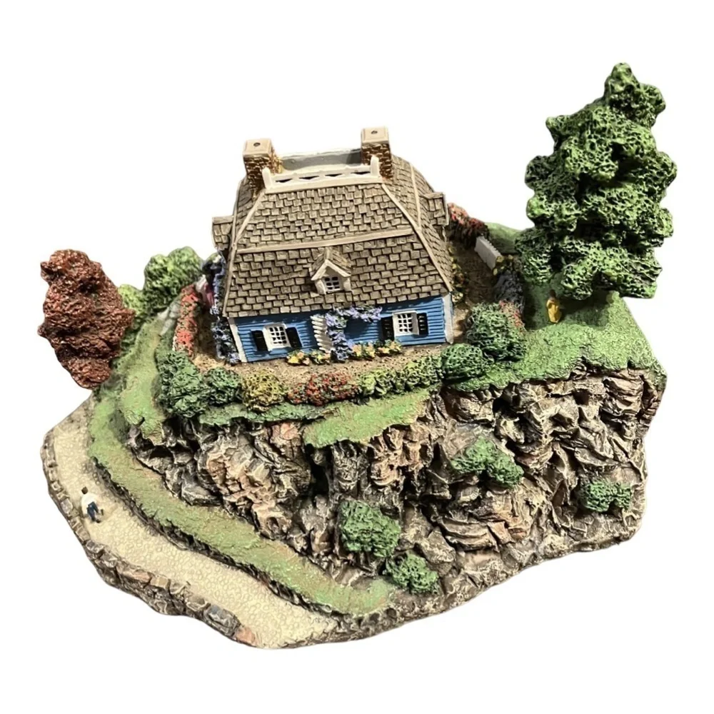 Danbury Mint Fishermans Cove Colin Gough Fishing Village Sculpture Display item